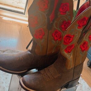 Embroidered Cowboy Boots with Red Roses